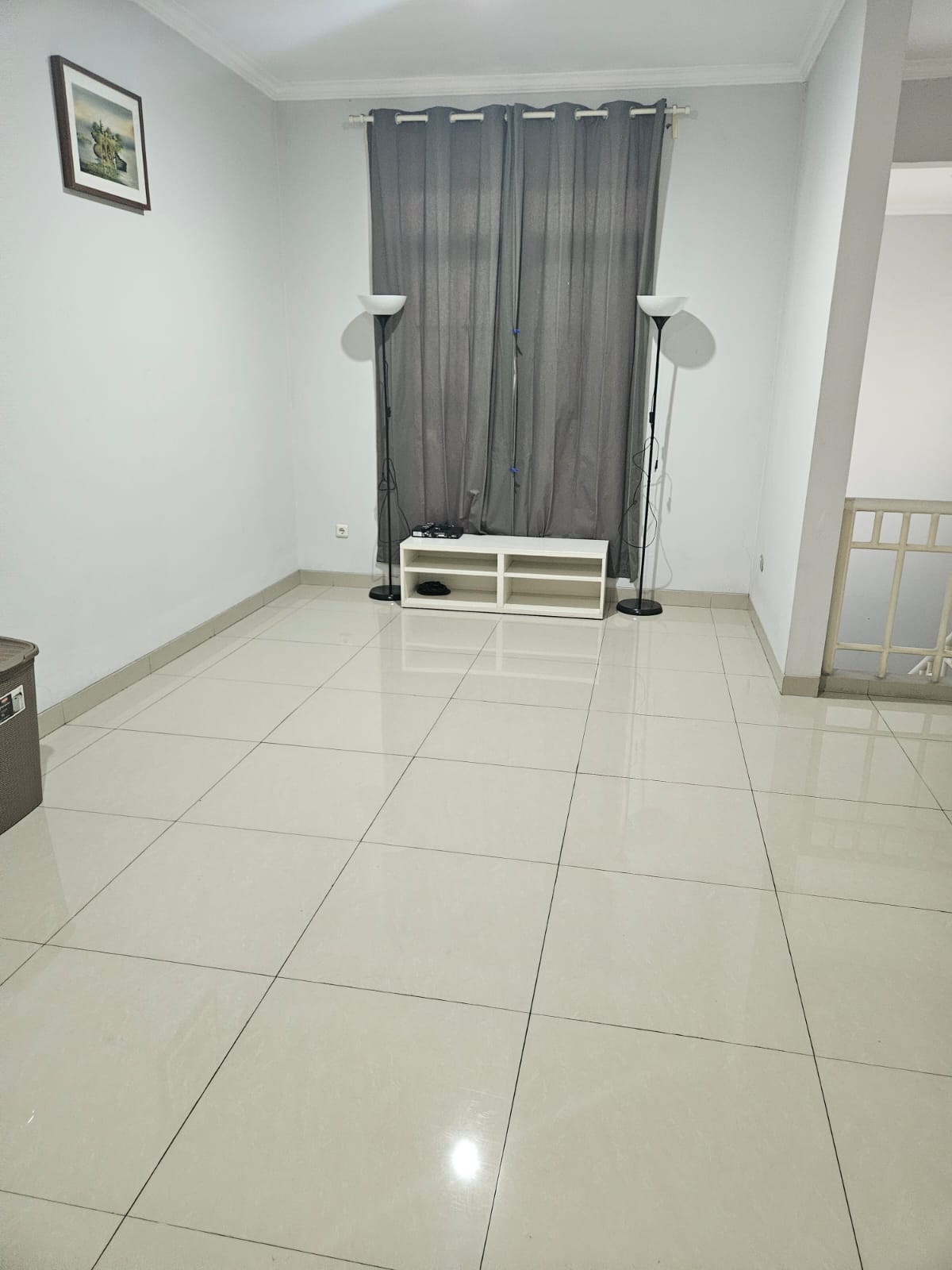 DiSewakan Rumah Fully Furnished di Taman Beverly Lippo Cikarang